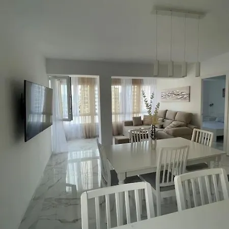 Apartamento Moderno A Pie De Playa En
